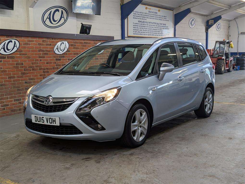 <p>2015 VAUXHALL ZAFIRA TOURER EXCLUSIV</p>