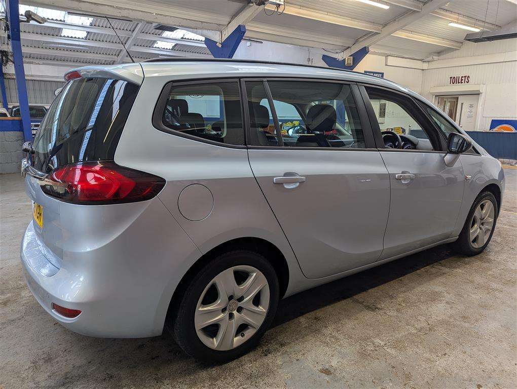 <p>2015 VAUXHALL ZAFIRA TOURER EXCLUSIV</p>