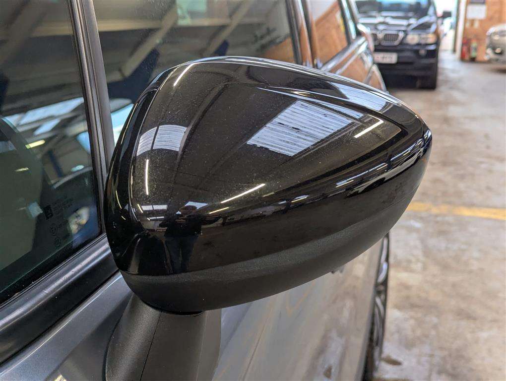 <p>2018 VAUXHALL CROSSLAND X ELITE NAV TUR</p>