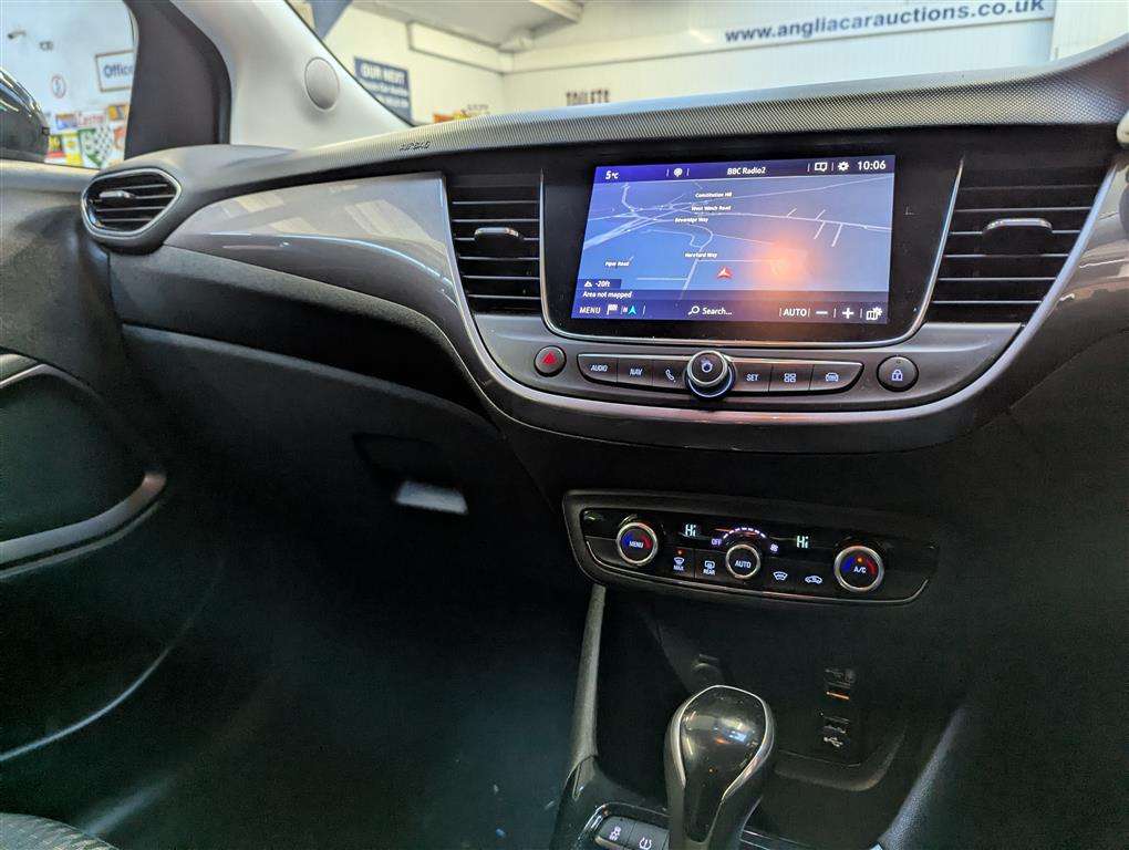 <p>2018 VAUXHALL CROSSLAND X ELITE NAV TUR</p>