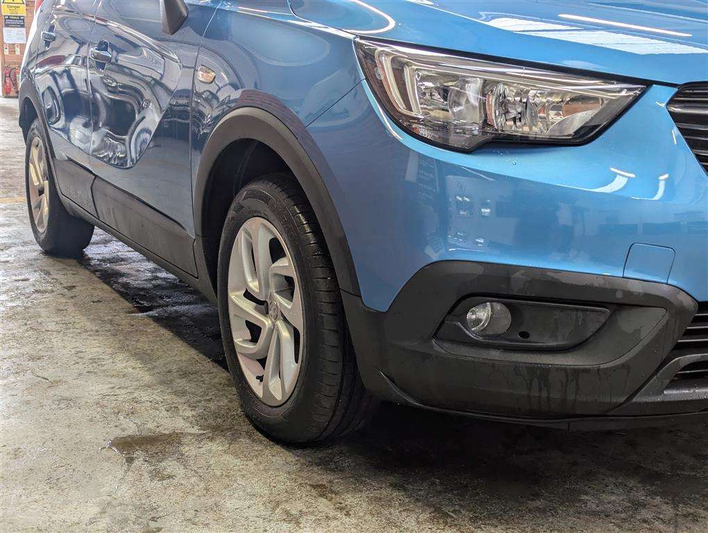 <p>2017 VAUXHALL CROSSLAND **SOLD</p>
