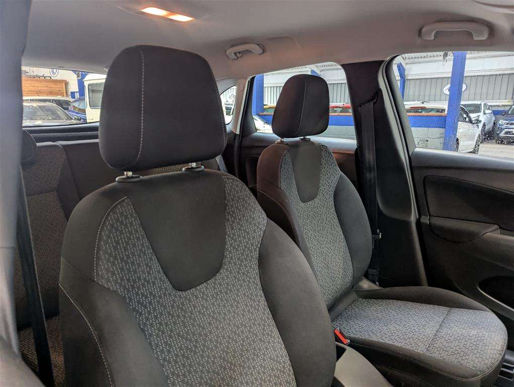 <p>2017 VAUXHALL CROSSLAND **SOLD</p>