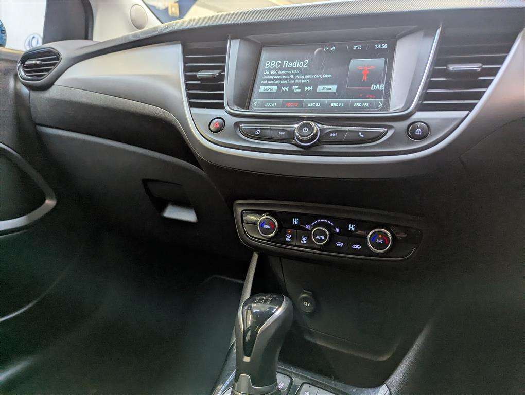 <p>2017 VAUXHALL CROSSLAND **SOLD</p>