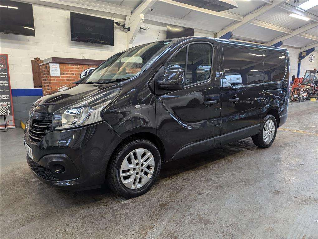 <p>2015 RENAULT TRAFIC SL27 **SOLD</p>