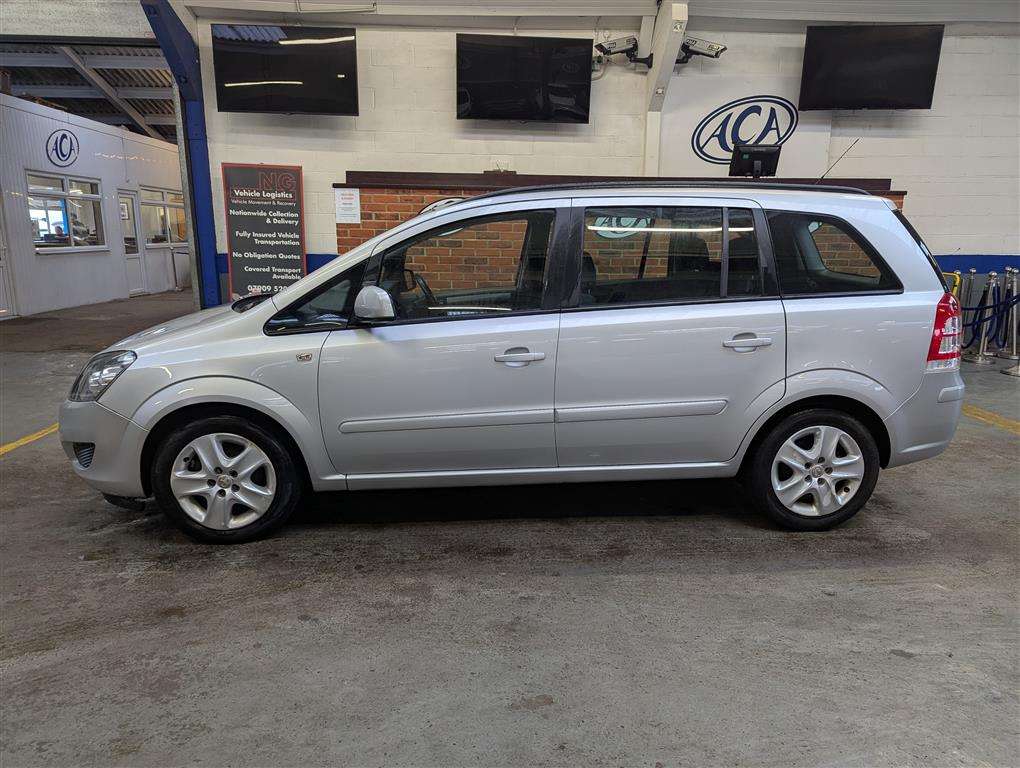 <p>2013 VAUXHALL ZAFIRA **SOLD</p>