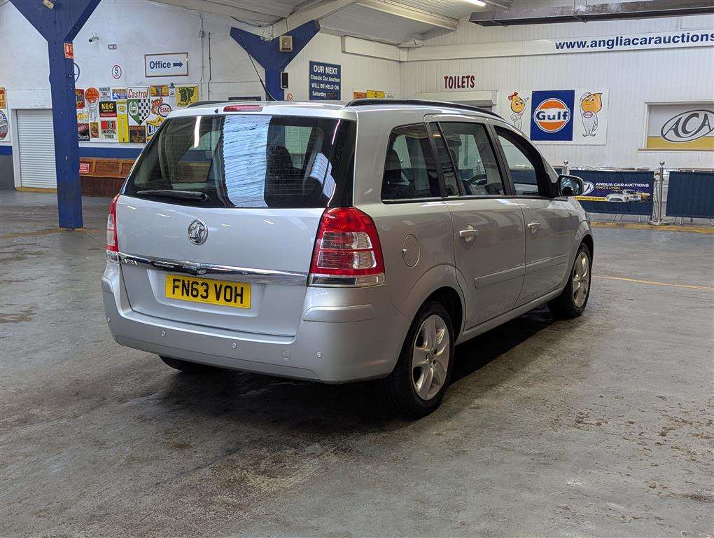 <p>2013 VAUXHALL ZAFIRA **SOLD</p>