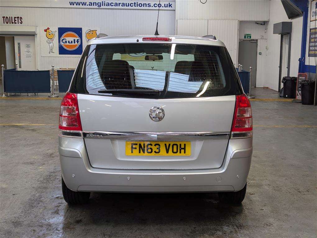 <p>2013 VAUXHALL ZAFIRA **SOLD</p>