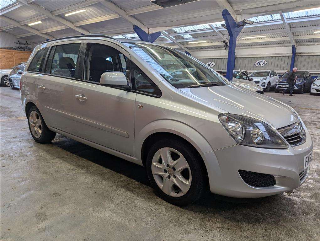<p>2013 VAUXHALL ZAFIRA **SOLD</p>