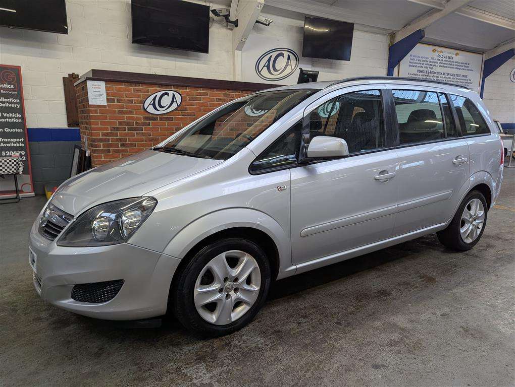 <p>2013 VAUXHALL ZAFIRA **SOLD</p>
