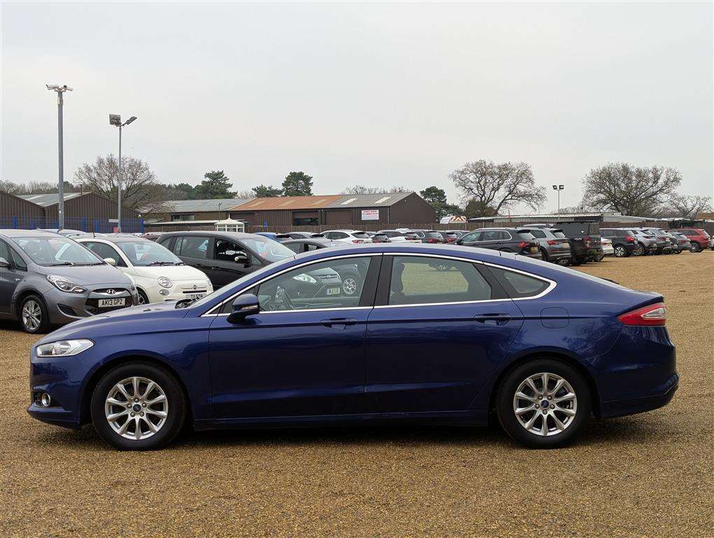 <p>2015 FORD MONDEO TITANIUM ECONETIC</p>