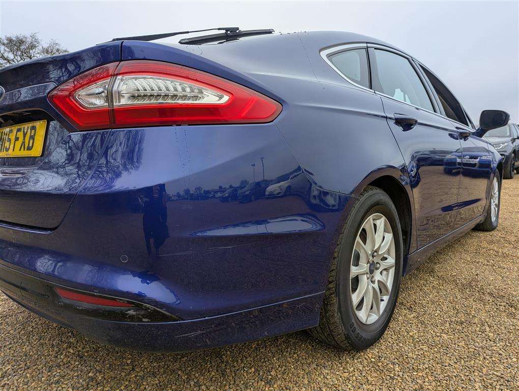 <p>2015 FORD MONDEO TITANIUM ECONETIC</p>
