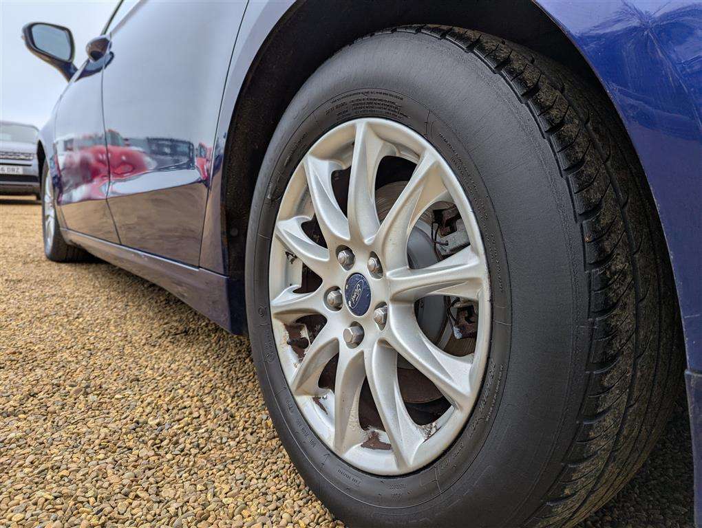 <p>2015 FORD MONDEO TITANIUM ECONETIC</p>