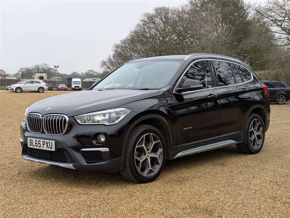 <p>2015 BMW X1 SDRIVE18D XLINE</p>