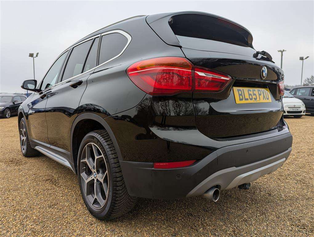 <p>2015 BMW X1 SDRIVE18D XLINE</p>