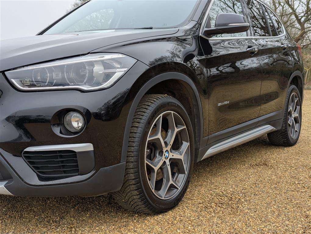 <p>2015 BMW X1 SDRIVE18D XLINE</p>