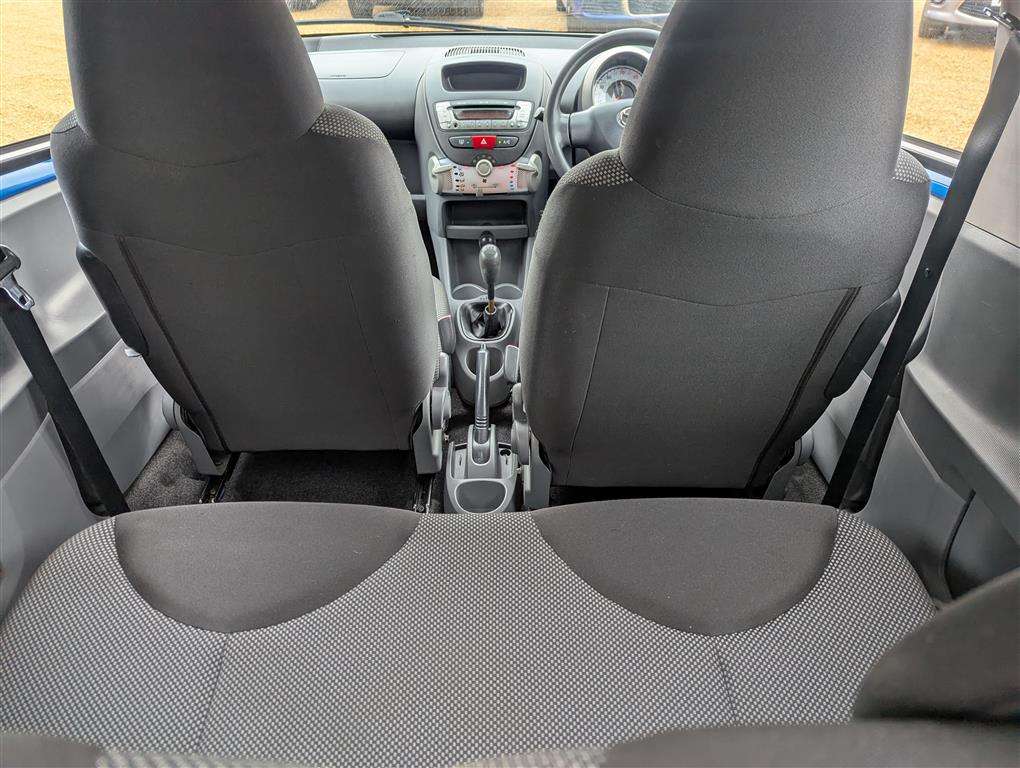 <p>2010 TOYOTA AYGO BLUE VVT-I</p>