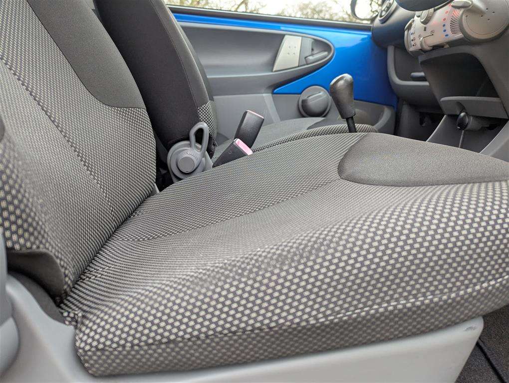 <p>2010 TOYOTA AYGO BLUE VVT-I</p>