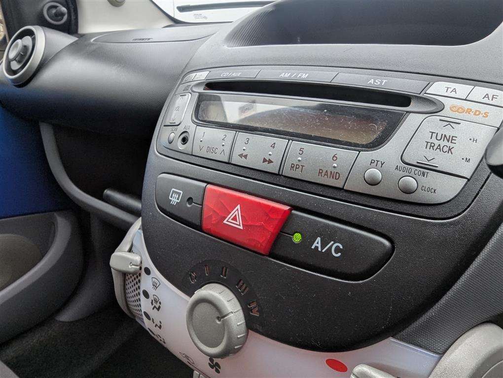 <p>2010 TOYOTA AYGO BLUE VVT-I</p>