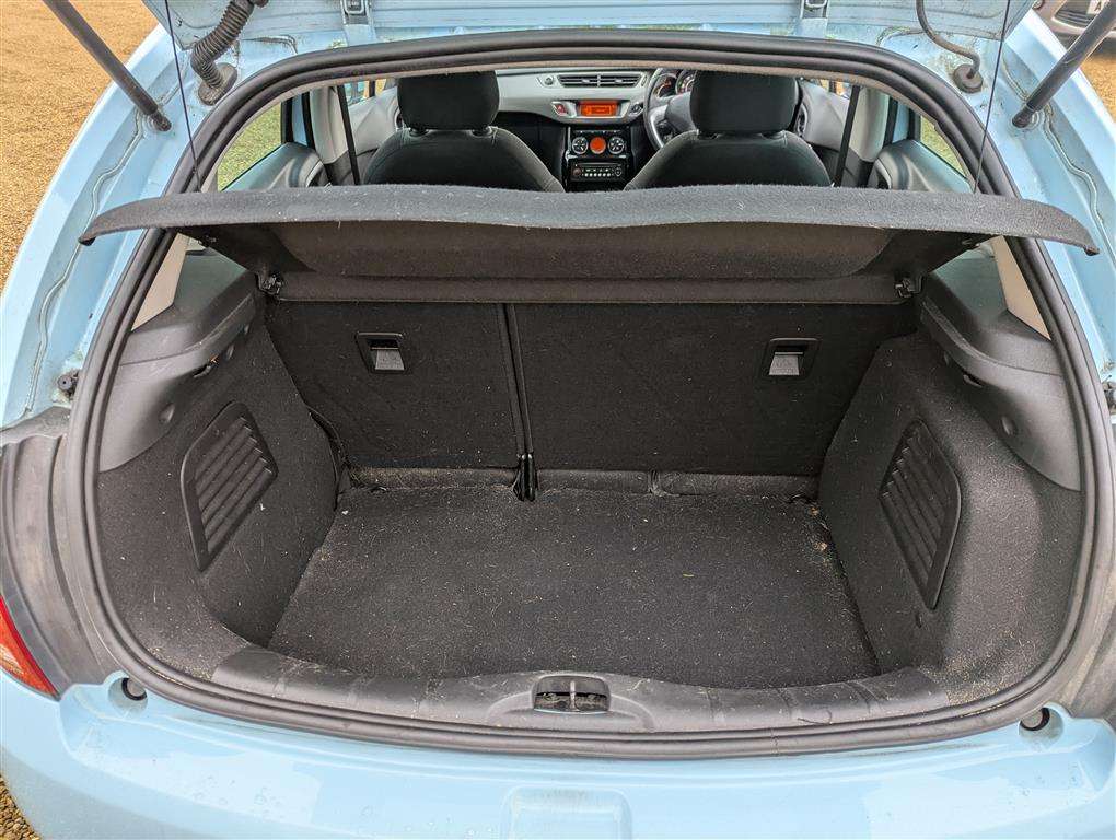 <p>2010 CITROEN C3 EXCLUSIVE HDI</p>