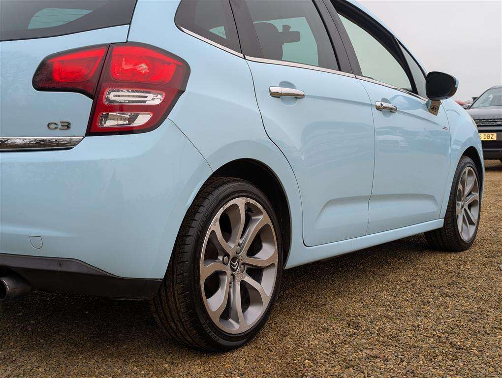 <p>2010 CITROEN C3 EXCLUSIVE HDI</p>