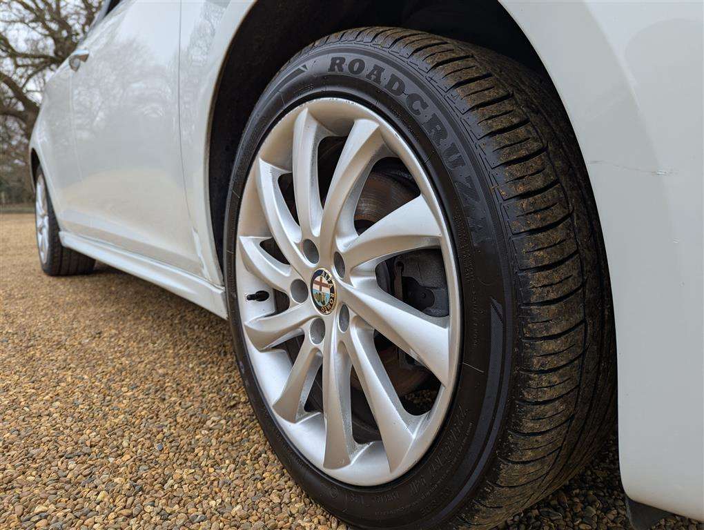 <p>2012 ALFA ROMEO GIULIETTA VELOCE JTDM-2</p>
