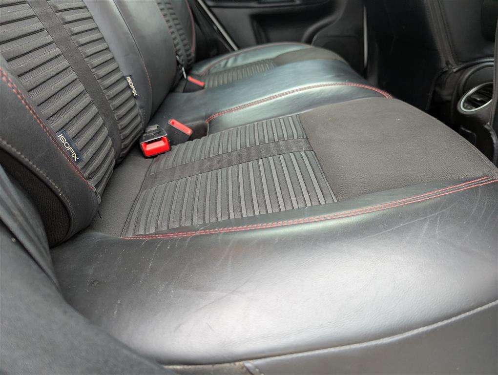 <p>2012 ALFA ROMEO GIULIETTA VELOCE JTDM-2</p>
