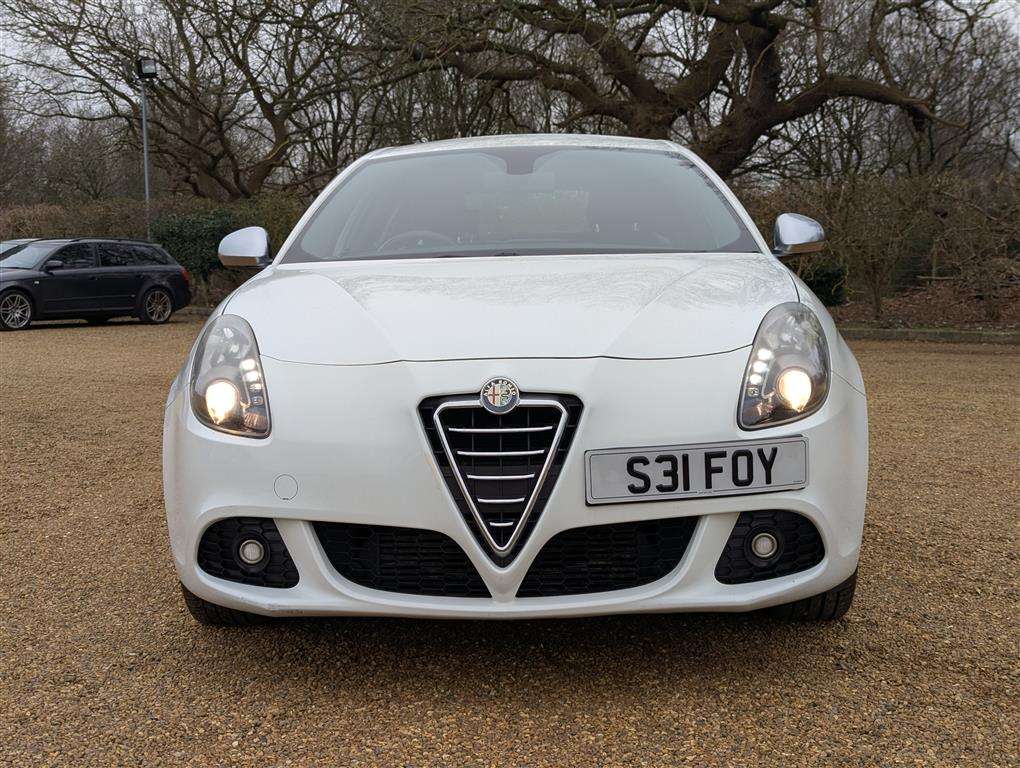 <p>2012 ALFA ROMEO GIULIETTA VELOCE JTDM-2</p>