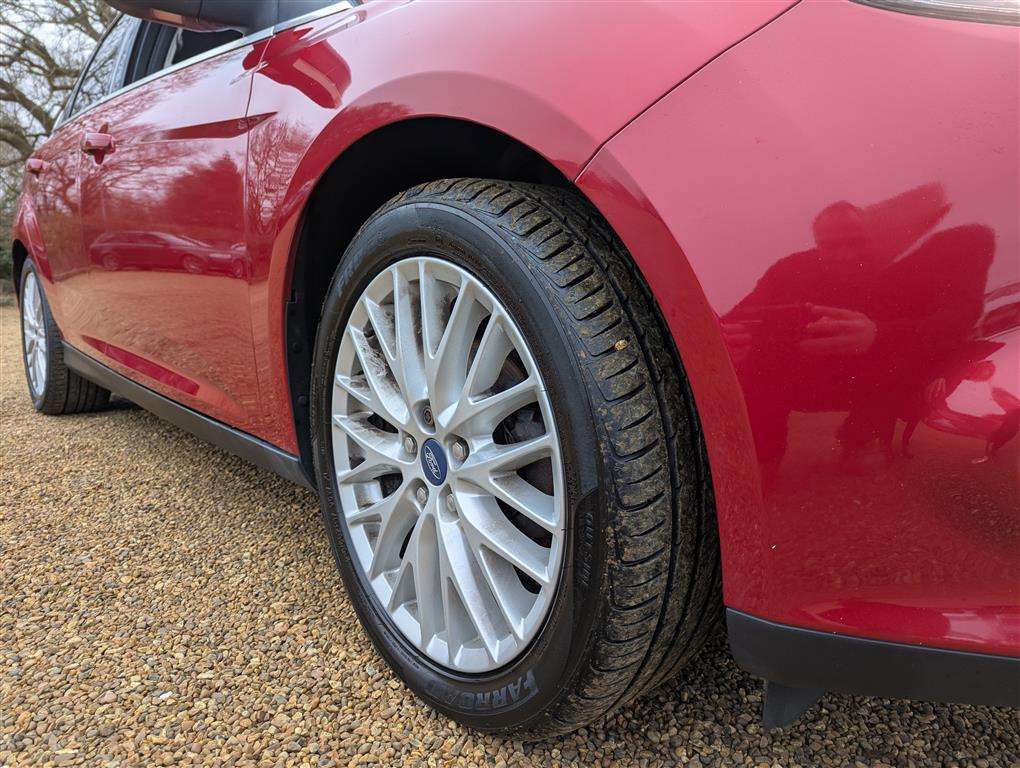<p>2011 FORD FOCUS ZETEC 125</p>