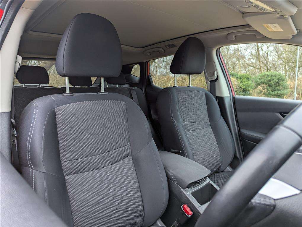 <p>2016 NISSAN QASHQAI N-TEC + DCI</p>