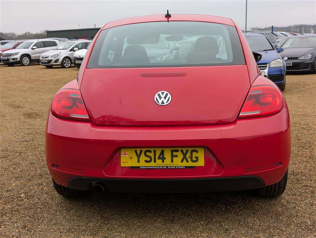 <p>2014 VOLKSWAGEN BEETLE TSI</p>