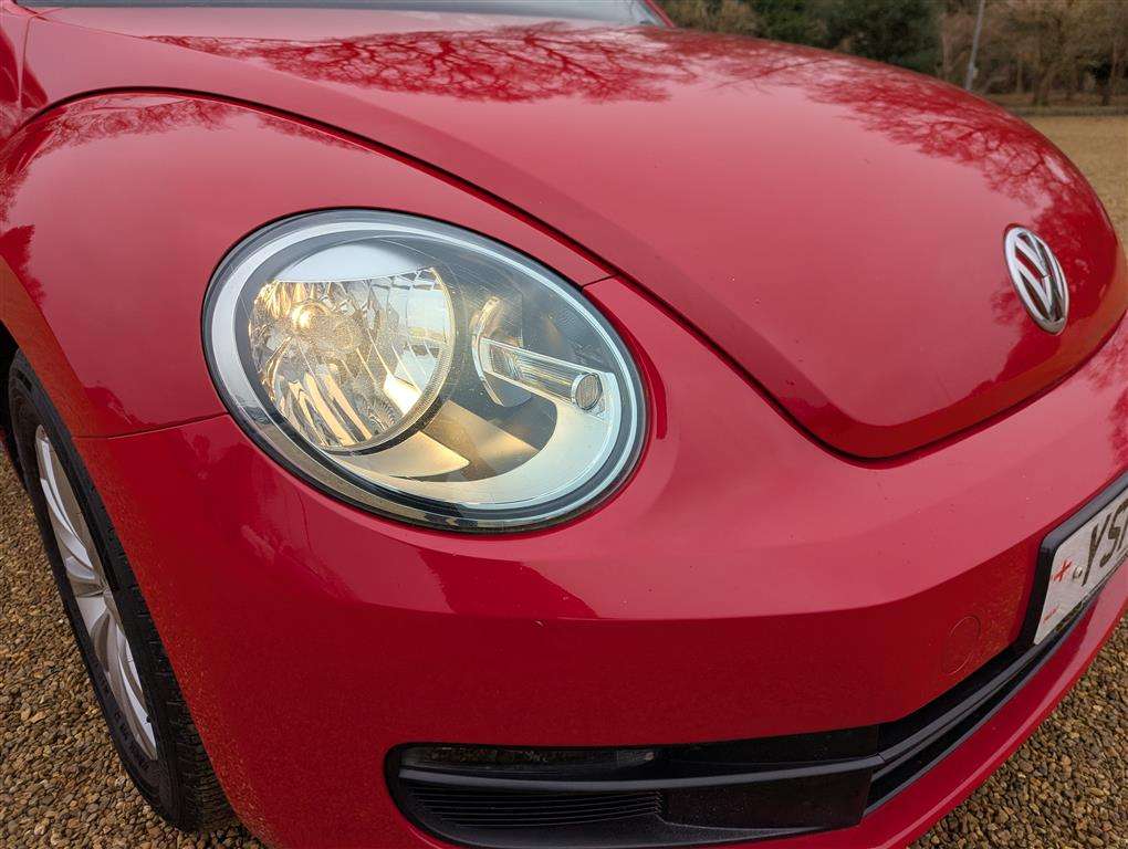 <p>2014 VOLKSWAGEN BEETLE TSI</p>