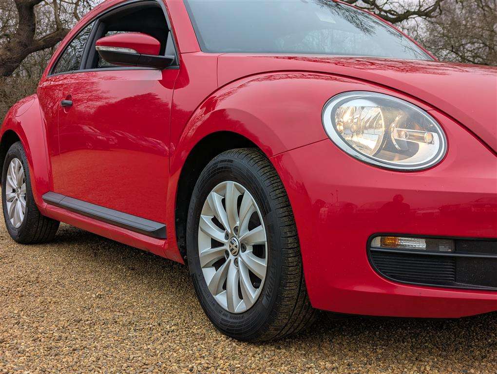 <p>2014 VOLKSWAGEN BEETLE TSI</p>