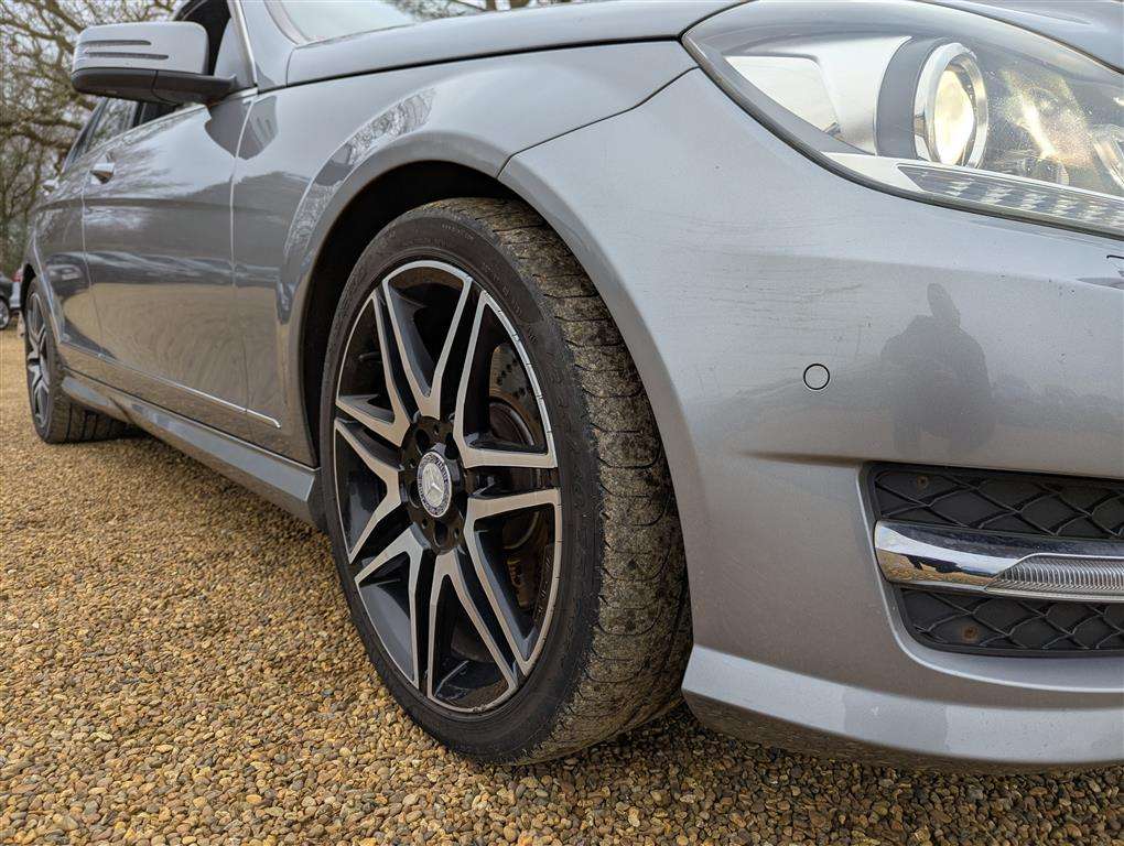 <p>2013 MERCEDES-BENZ C350 AMG SPORT + CDI BLUE</p>