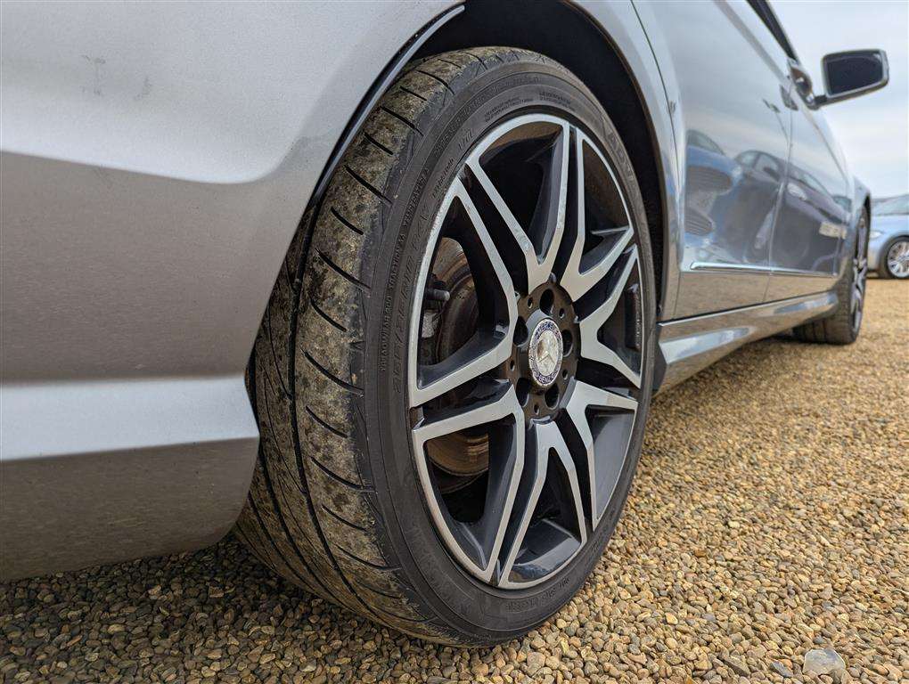 <p>2013 MERCEDES-BENZ C350 AMG SPORT + CDI BLUE</p>
