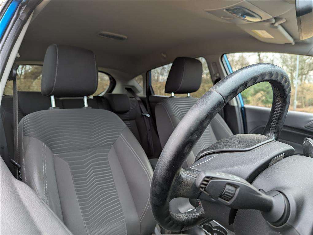 <p>2015 FORD FIESTA TITANIUM</p>