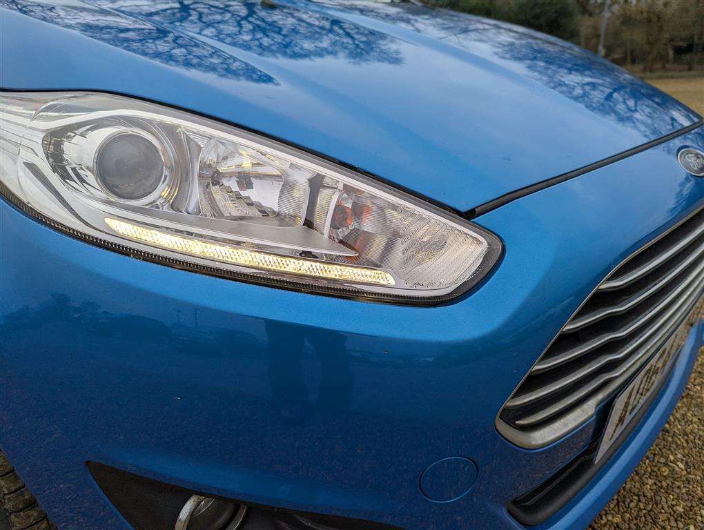 <p>2015 FORD FIESTA TITANIUM</p>