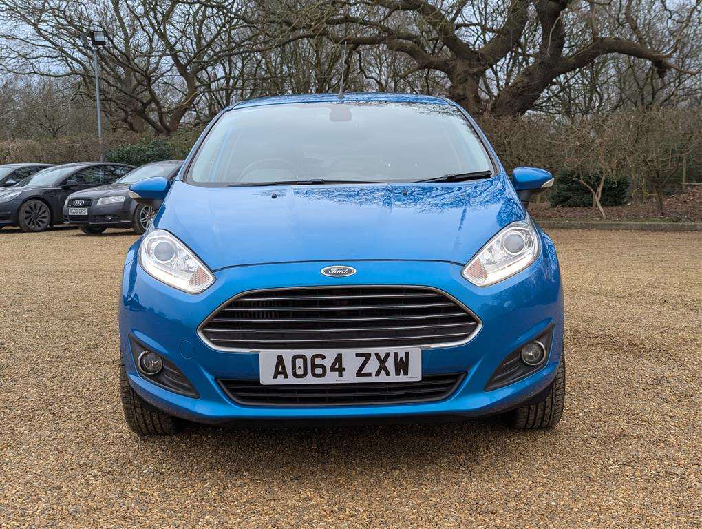 <p>2015 FORD FIESTA TITANIUM</p>
