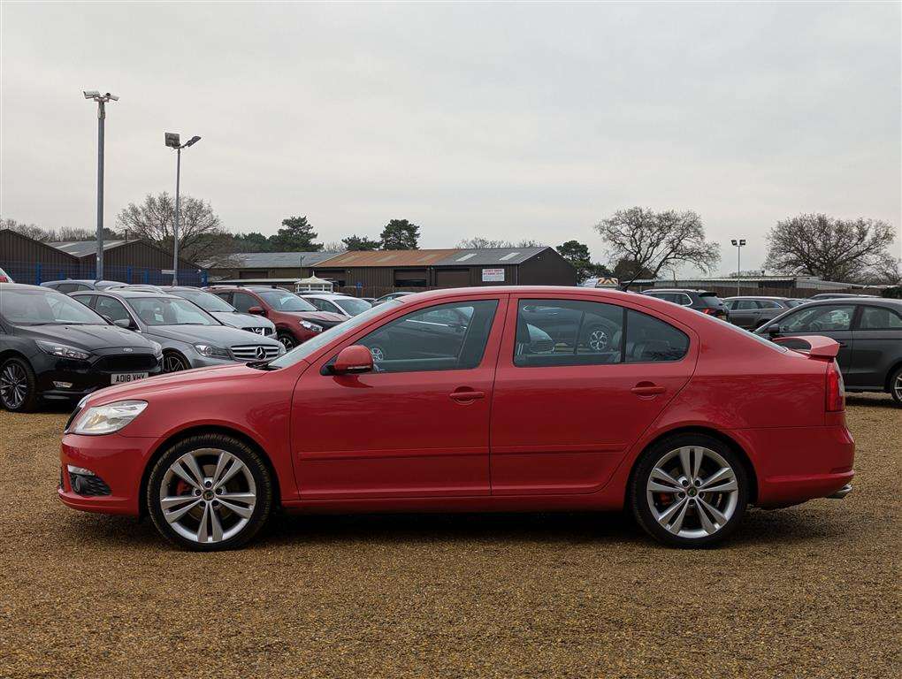 <p>2010 SKODA OCTAVIA VRS TDI CR</p>