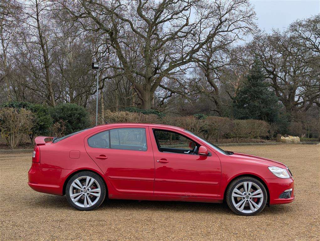 <p>2010 SKODA OCTAVIA VRS TDI CR</p>