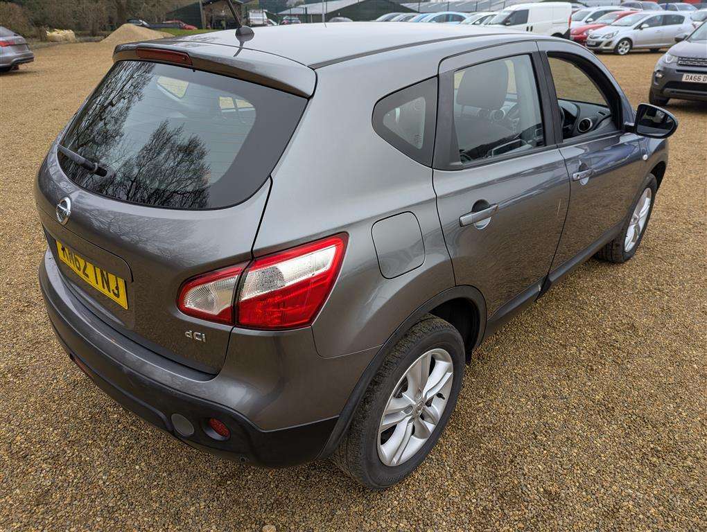 <p>2012 NISSAN QASHQAI ACENTA DCI</p>