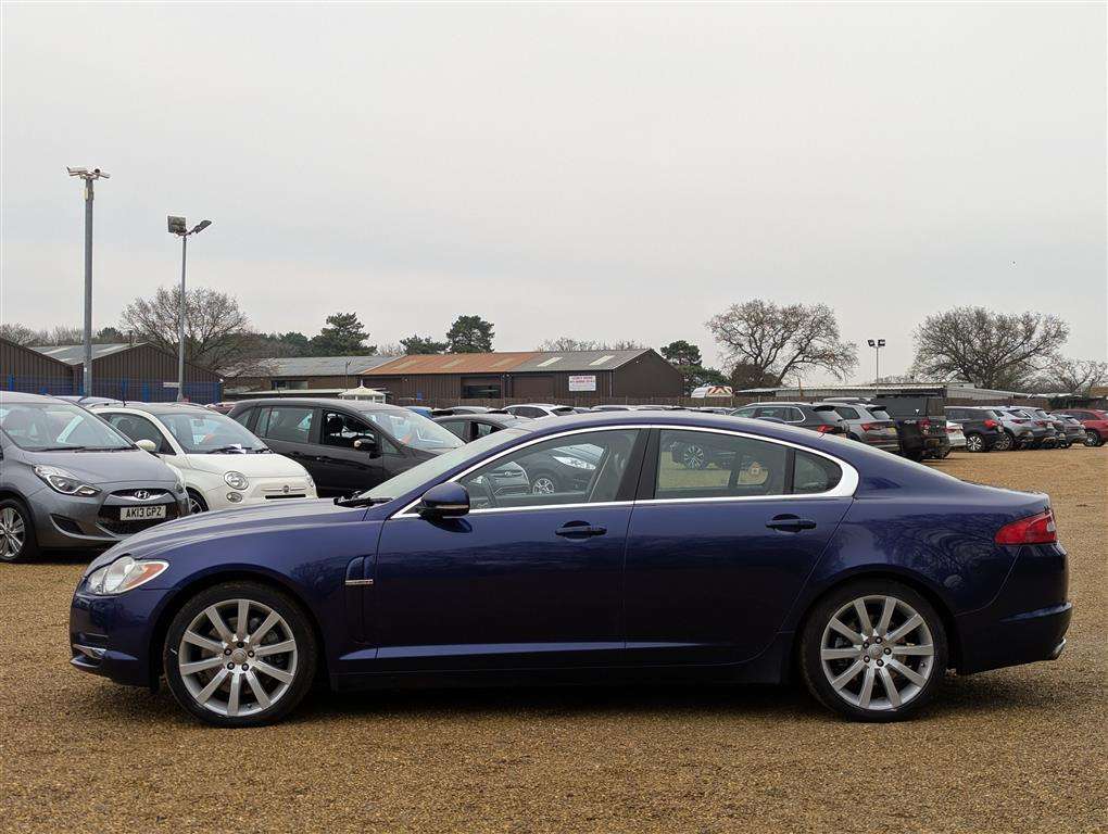 <p>2010 JAGUAR XF PREMIUM LUXURY V6 AUTO</p>
