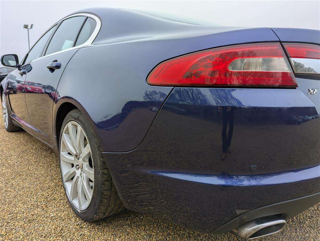 <p>2010 JAGUAR XF PREMIUM LUXURY V6 AUTO</p>