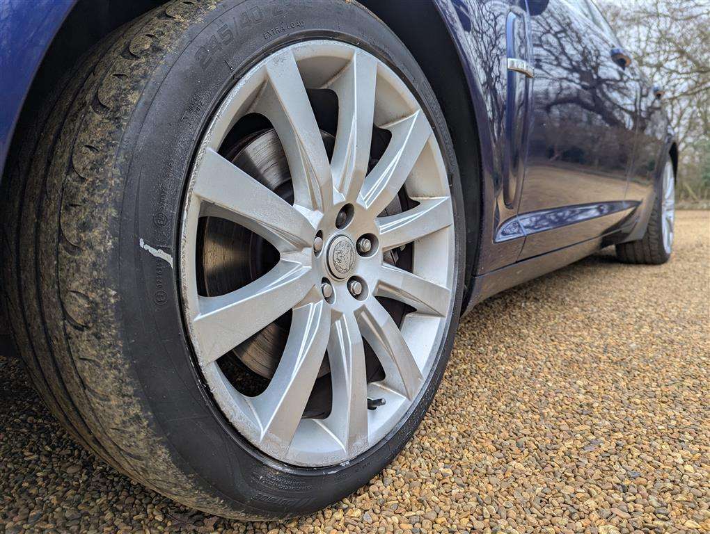 <p>2010 JAGUAR XF PREMIUM LUXURY V6 AUTO</p>