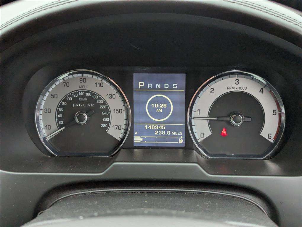 <p>2010 JAGUAR XF PREMIUM LUXURY V6 AUTO</p>