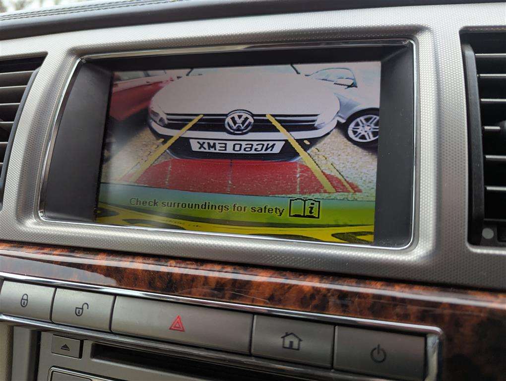 <p>2010 JAGUAR XF PREMIUM LUXURY V6 AUTO</p>