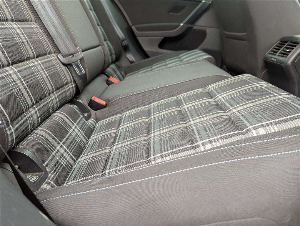 <p>2014 VOLKSWAGEN GOLF GTD</p>
