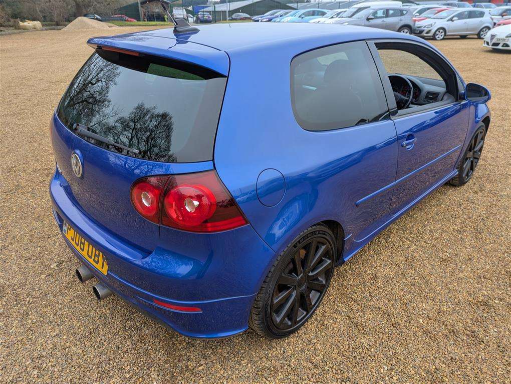 <p>2008 VOLKSWAGEN GOLF R32</p>