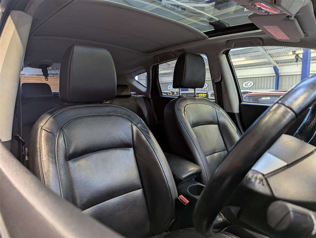 <p>2012 NISSAN QASHQAI TEKNA IS DCI 4X4</p>