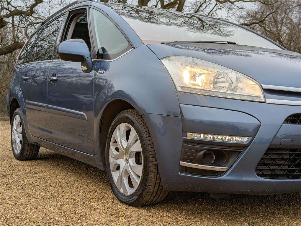 <p>2013 CITROEN C4 GRAND PICASSO PLATINUM</p>