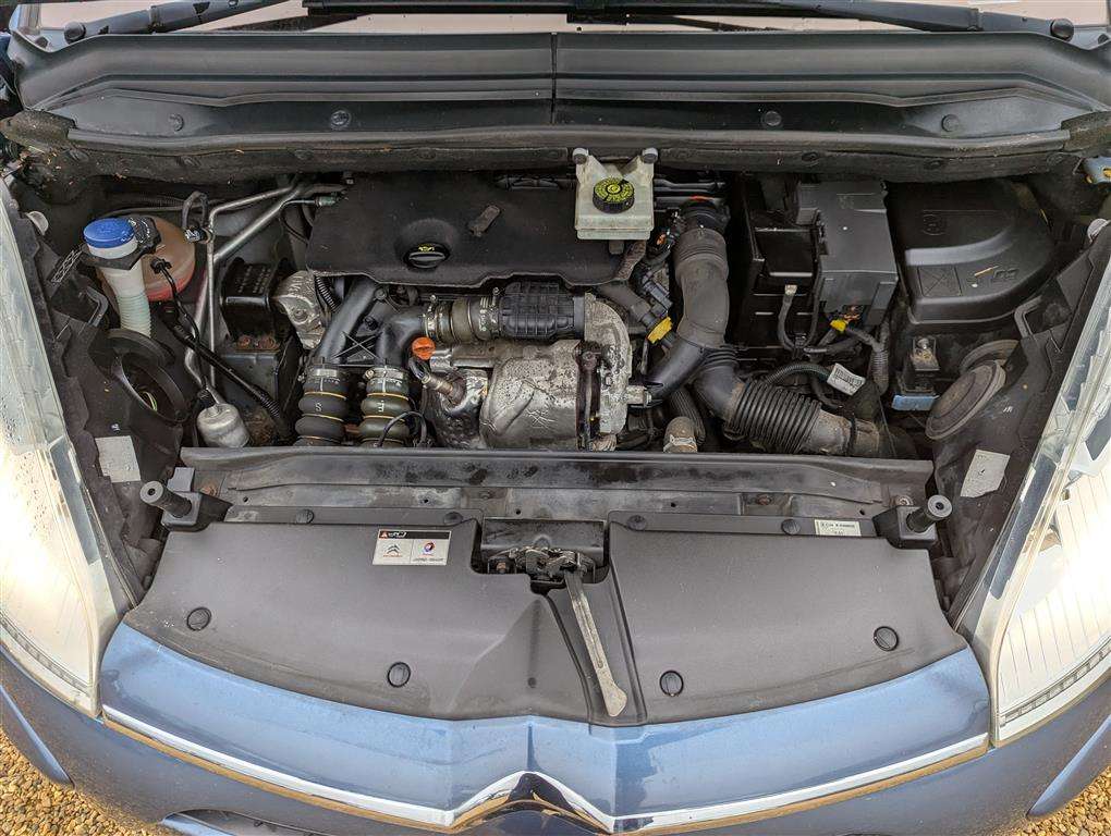 <p>2013 CITROEN C4 GRAND PICASSO PLATINUM</p>